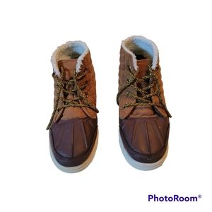 EUC! OSH KOSH CHILDREN’S SIZE 2 TARIN BOY ANKLE BOOT